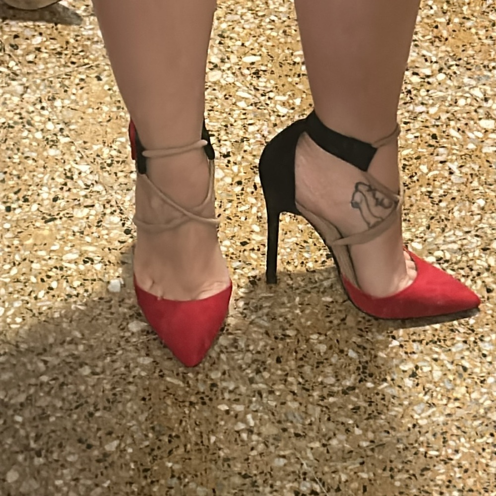 Donatella shoe dazzle